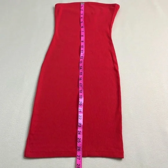 Red strapless ribbed dress Sz small - Picture 2 of 6